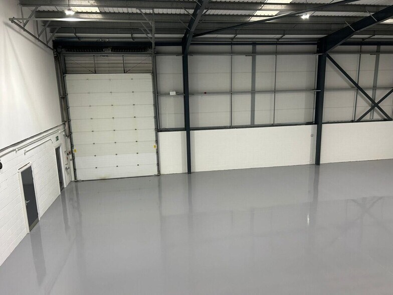 Unit 80, Venture Pont West, Liverpool à louer - Photo de l’immeuble – Image 3 sur 22