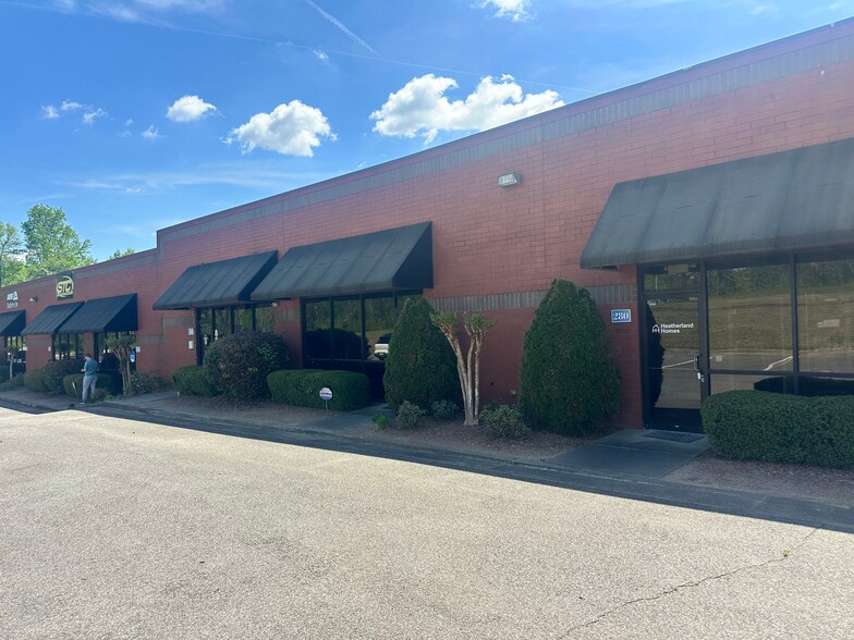 4250 Keith Bridge Rd, Cumming, GA à louer - Photo de l’immeuble – Image 3 sur 9