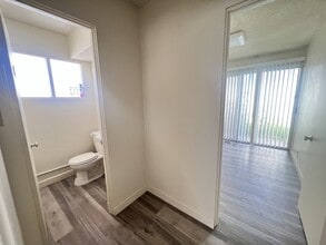 181 E 18th St, Costa Mesa, CA à louer Photo intérieure– Image 2 sur 4