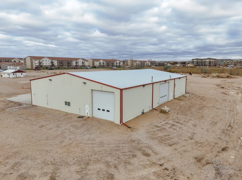 1218 42nd St W, Williston, ND à vendre - Photo principale – Image 1 sur 16