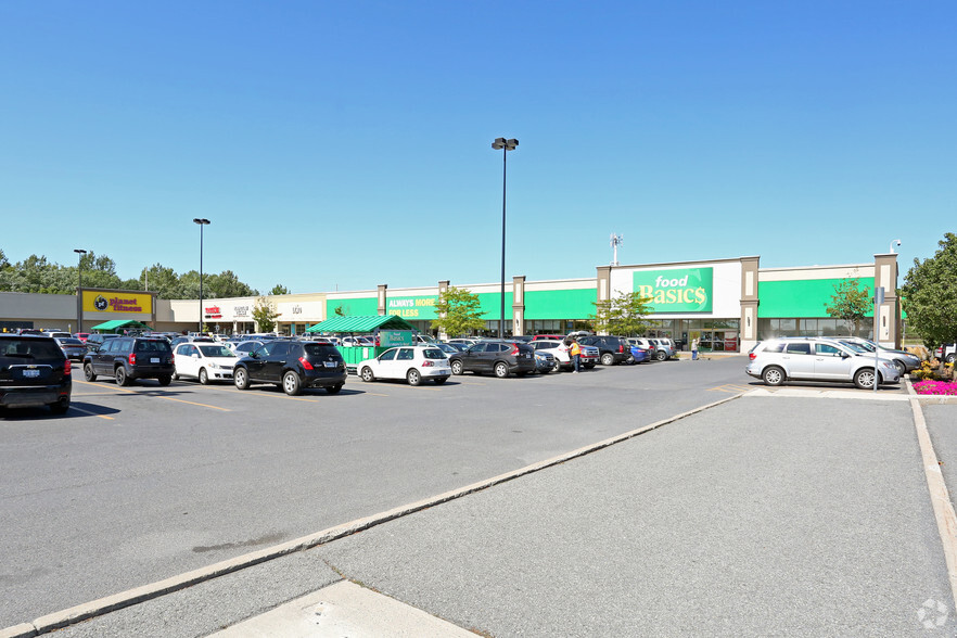 960 Brookdale Ave., Cornwall, ON à louer - Photo de l’immeuble – Image 2 sur 3