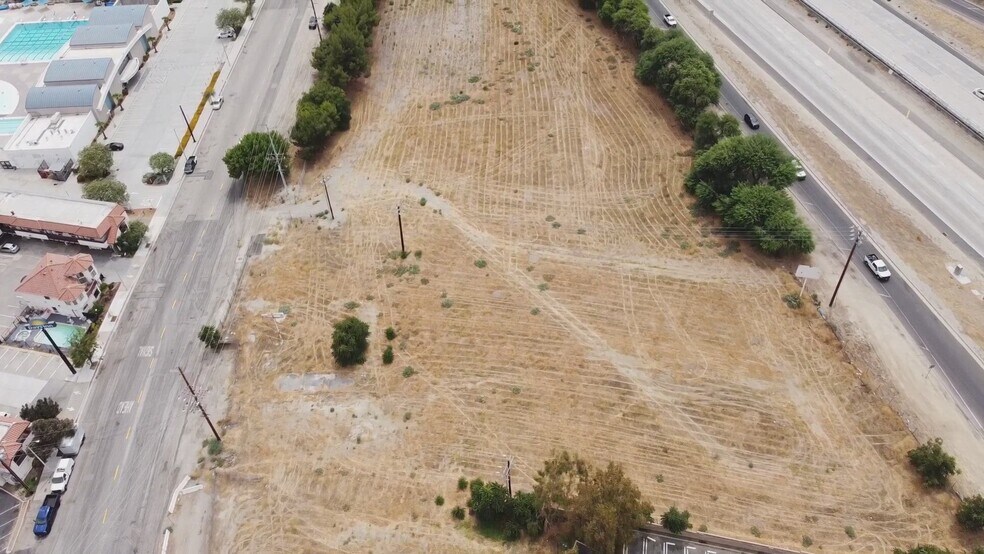 31411 Castaic Rd, Castaic, CA à vendre - Vidéo sur l’annonce professionnelle – Image 2 sur 7