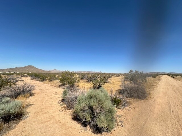 NWC Somis Avenue & Earlimart St, Apple Valley, CA à vendre - Photo principale – Image 1 sur 5