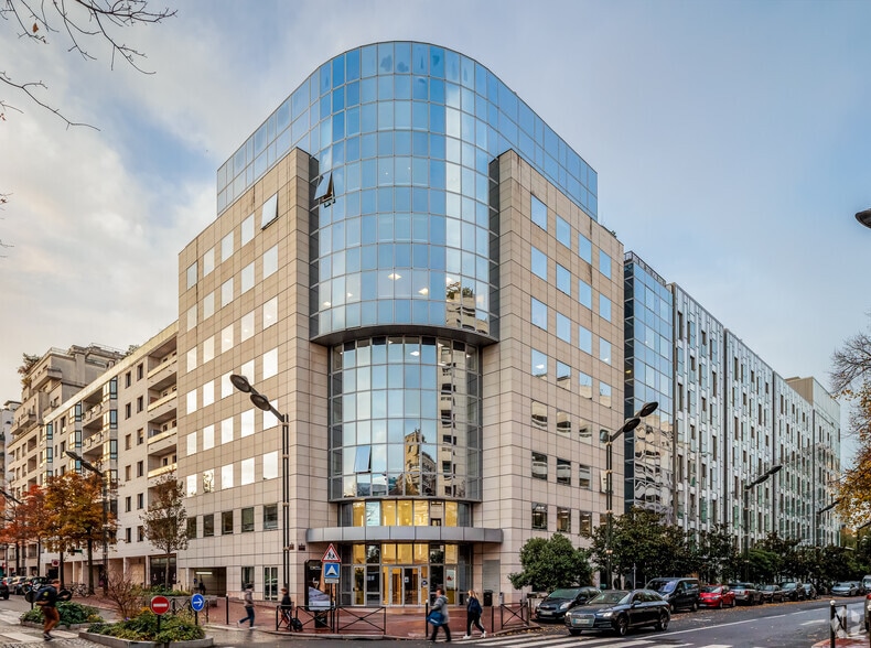 12 Avenue André Malraux, Levallois-Perret à louer - Photo de l’immeuble – Image 3 sur 18