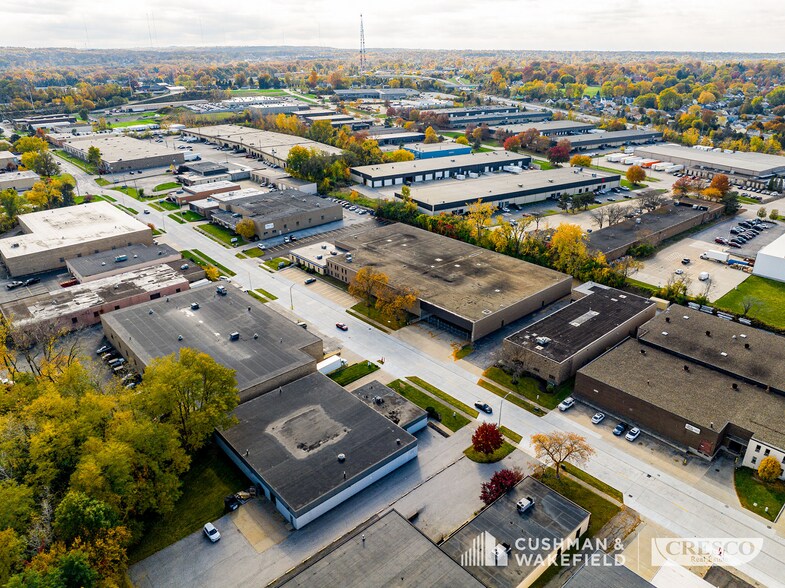 4650 Spring Rd, Independence, OH à louer - Photo de l’immeuble – Image 3 sur 14