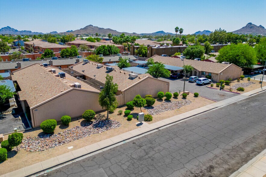3027-3045 E Grandview Rd, Phoenix, AZ à vendre - Photo de l’immeuble – Image 3 sur 22