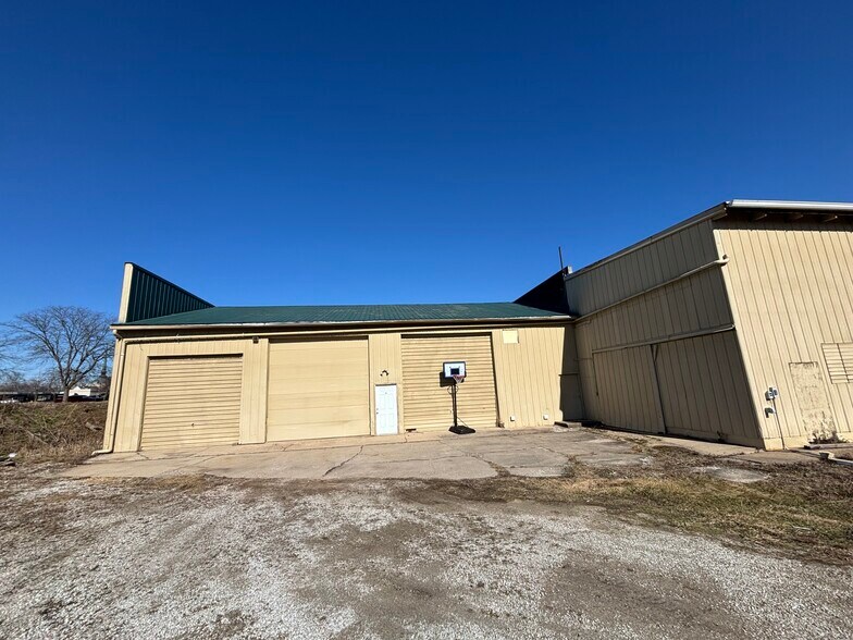 959 2nd St, Columbus, IN à louer - Photo de l’immeuble – Image 3 sur 23