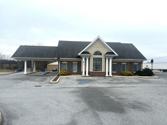Plus de détails pour 2300 S Queen St, York, PA - Local commercial à louer