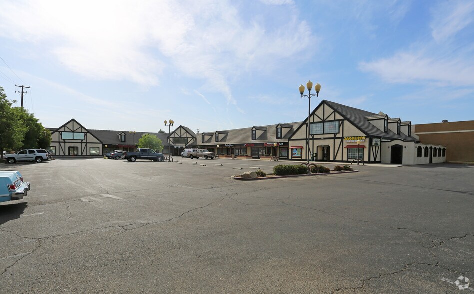 1002 Wible Rd, Bakersfield, CA à louer - Photo de l’immeuble – Image 2 sur 2