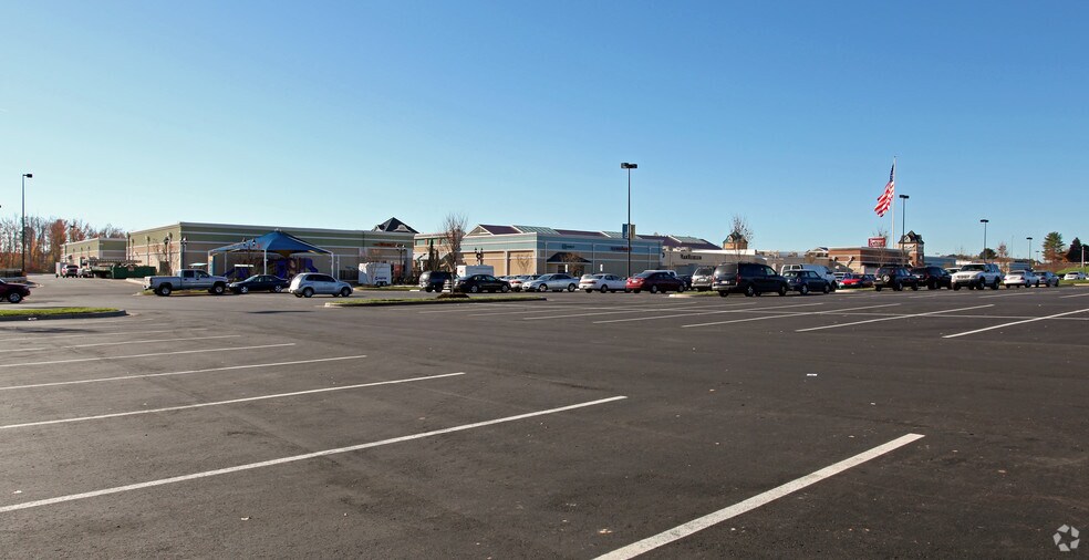 4000 Arrowhead Blvd, Mebane, NC à louer - Photo de l’immeuble – Image 3 sur 13