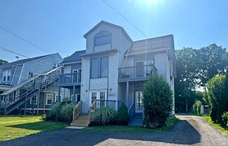 Plus de détails pour 1079 Broad St, Meriden, CT - Logement à vendre