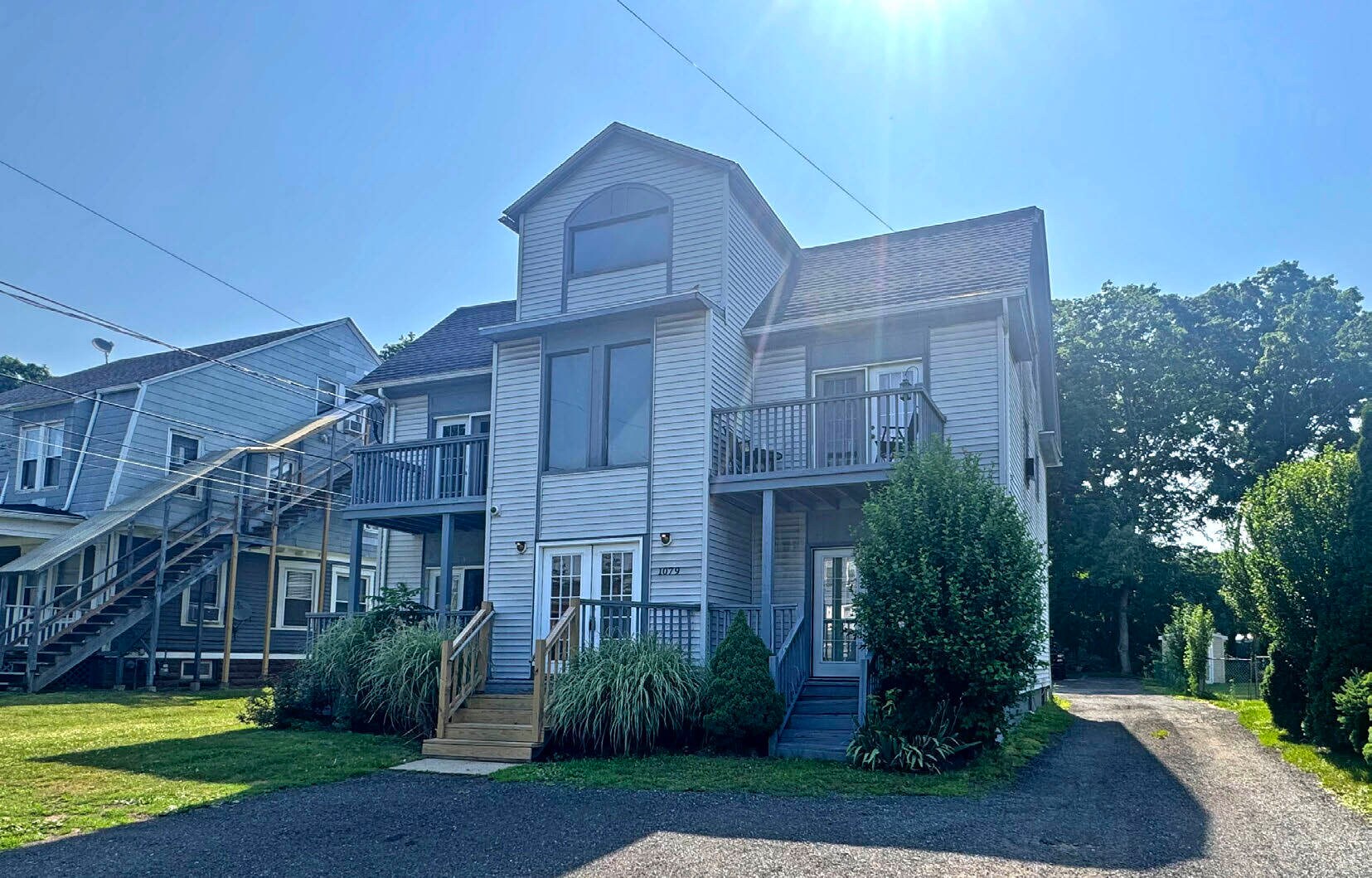 1079 Broad St, Meriden, CT à vendre Photo de l’immeuble– Image 1 sur 10