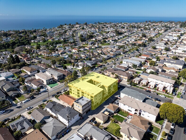 2424 S Leland St, San Pedro, CA à vendre - Photo de l’immeuble – Image 3 sur 21