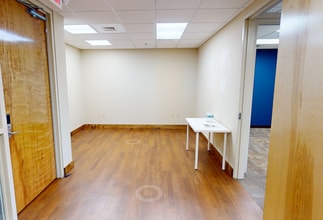 901 North Lake Destiny Rd, Maitland, FL à louer Photo intérieure– Image 2 sur 6