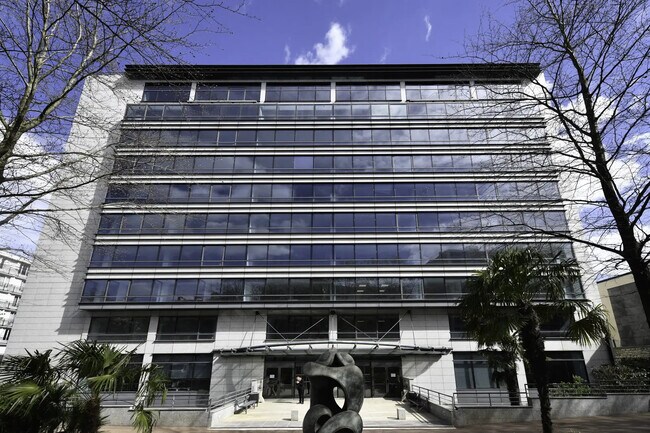 Plus de détails pour 91 Avenue Aristide Briand, Montrouge - Bureau à vendre
