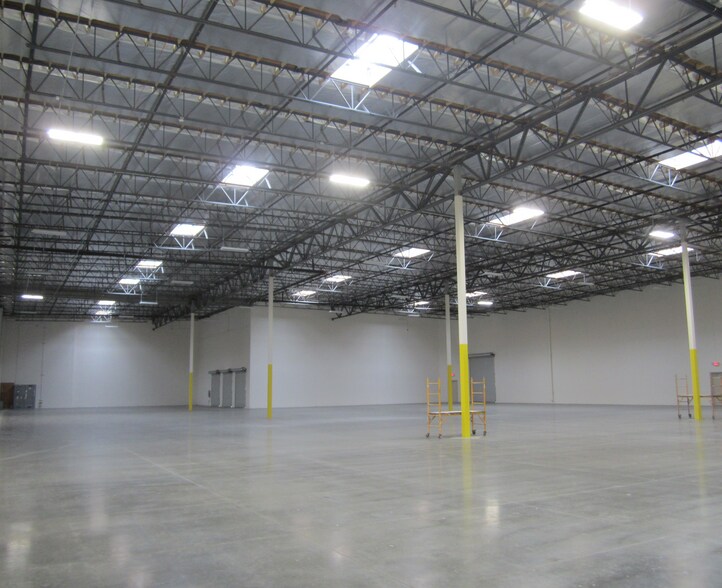 8800 Slauson Ave, Pico Rivera, CA à louer - Photo de l’immeuble – Image 2 sur 11