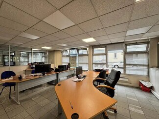 Plus de détails pour Bureau à vendre