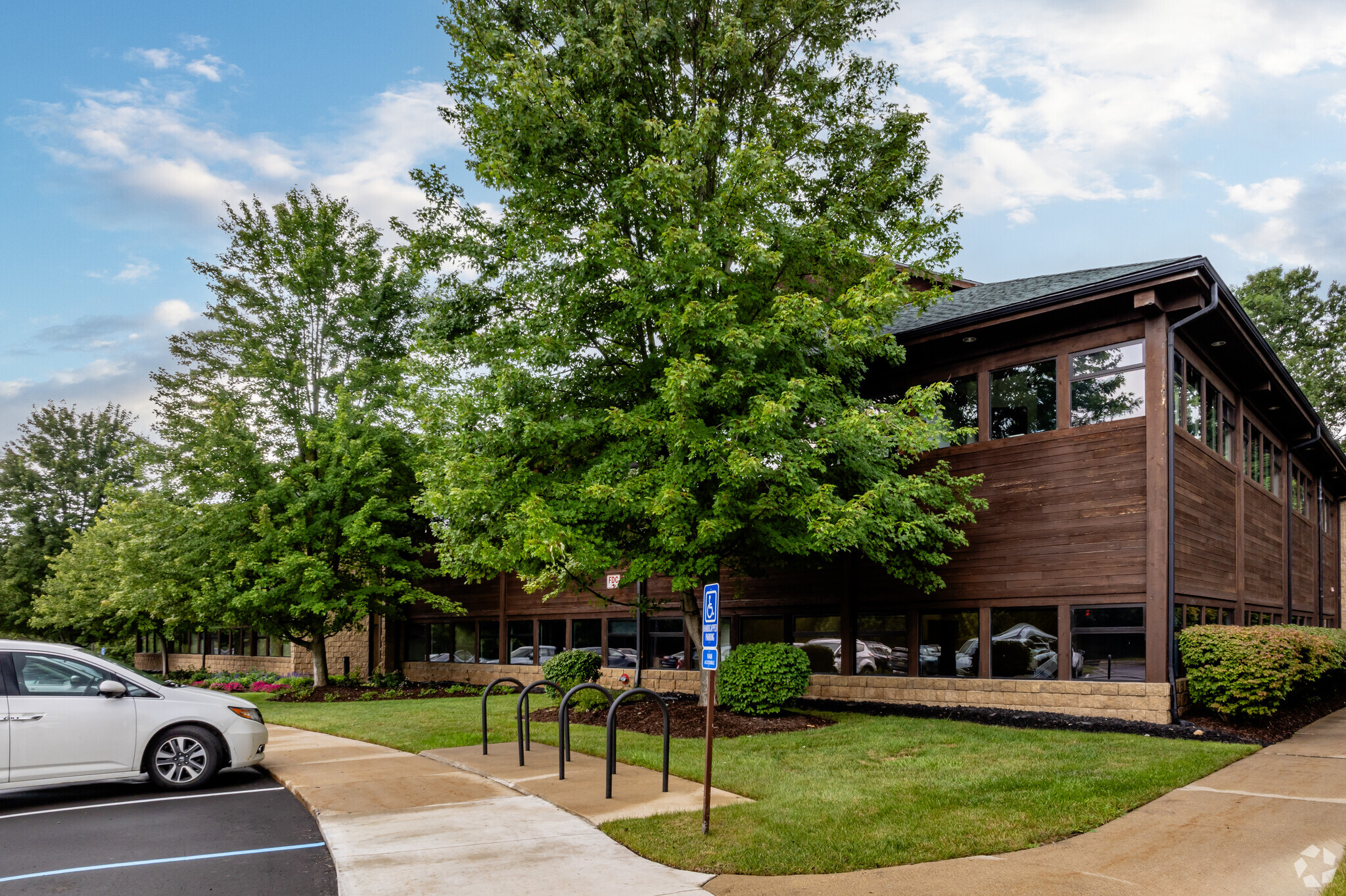 3027-3061 Miller Rd, Ann Arbor, MI à louer Photo principale– Image 1 sur 7