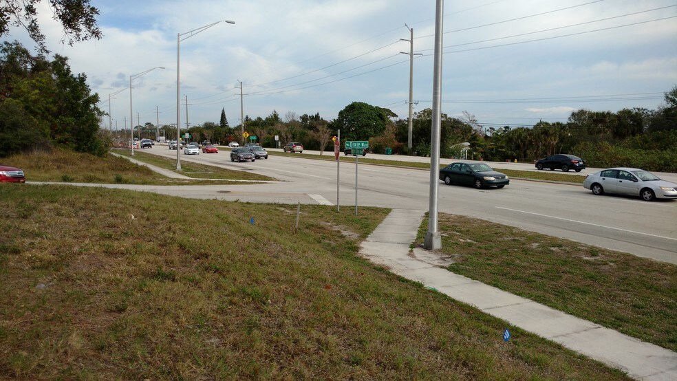 1563 Dixie Way, Melbourne, FL à vendre - Autre – Image 2 sur 2