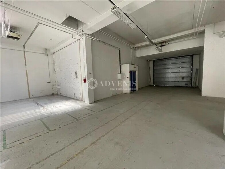 Local d'activités dans Villepinte à vendre - Photo de l’immeuble – Image 3 sur 6