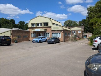 Plus de détails pour 22 Gosden Cmn, Guildford - Bureau, Industriel/Logistique à louer