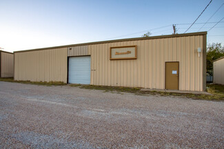 Plus de détails pour 2004 Bobby Ln, Granbury, TX - Local d’activités à vendre