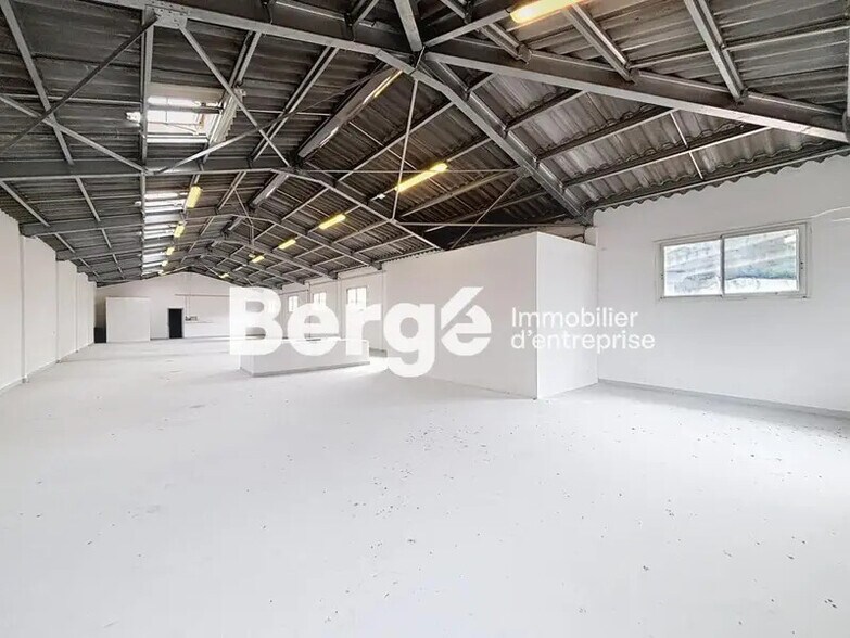 21 Boulevard De L'Ariane, Nice à louer - Photo de l’immeuble – Image 1 sur 8