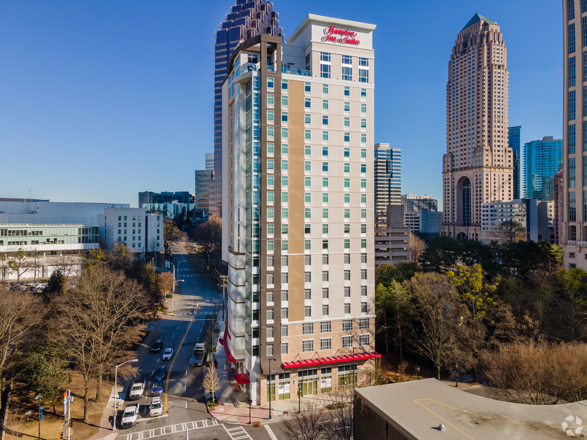 1231 W Peachtree St NE, Atlanta, GA à louer Photo de l’immeuble– Image 1 sur 7