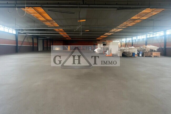 Plus de détails pour Industriel/Logistique à louer