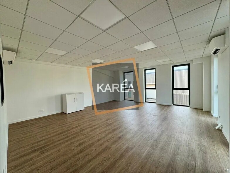 Local d’activités dans Bailly-Romainvilliers à louer - Photo de l’immeuble – Image 1 sur 5