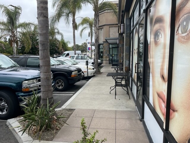 11126-11146 Del Amo Blvd, Lakewood, CA à louer - Photo de l’immeuble – Image 3 sur 12
