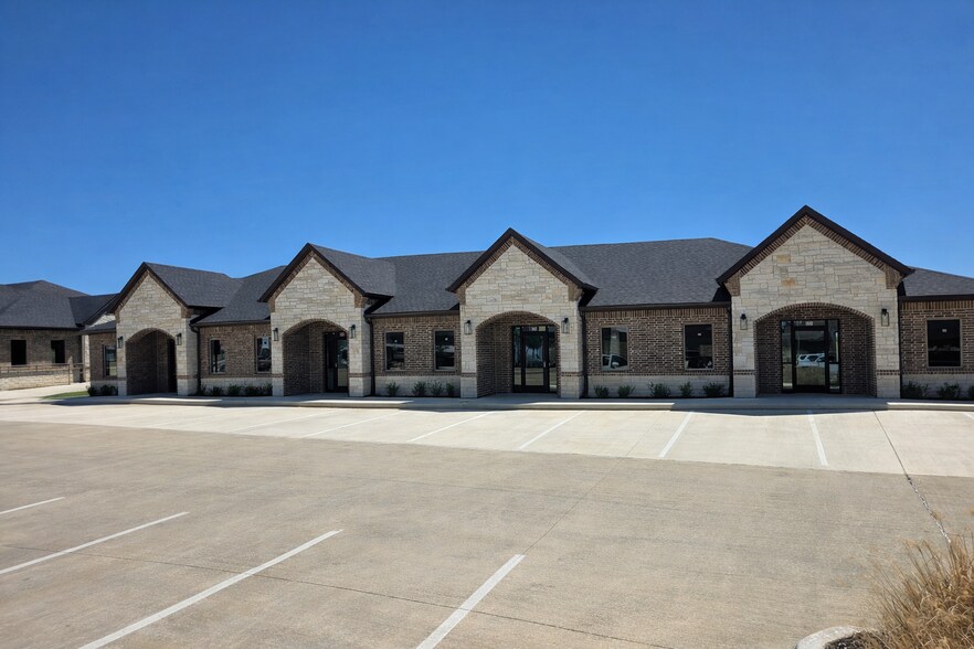7350 Canyon Park Dr, Fort Worth, TX à louer - Photo principale – Image 1 sur 2