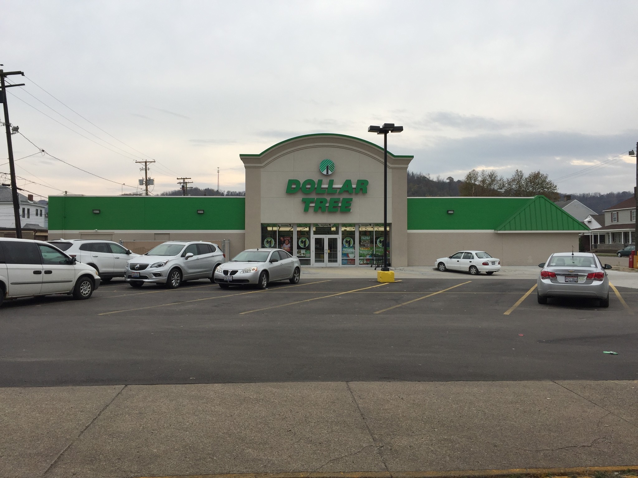 3050 Guernsey St, Bellaire, OH à louer Photo de l’immeuble– Image 1 sur 2