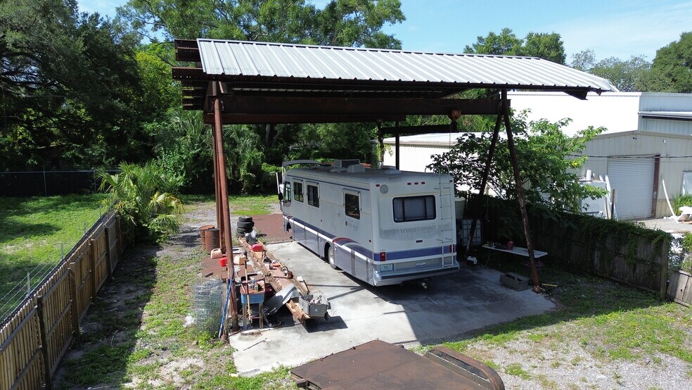 2801 E Wilder Ave, Tampa, FL à louer - Photo de l’immeuble – Image 3 sur 6