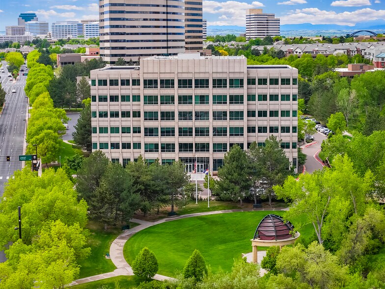 8390 E Crescent Pky, Greenwood Village, CO à louer - Photo principale – Image 1 sur 8