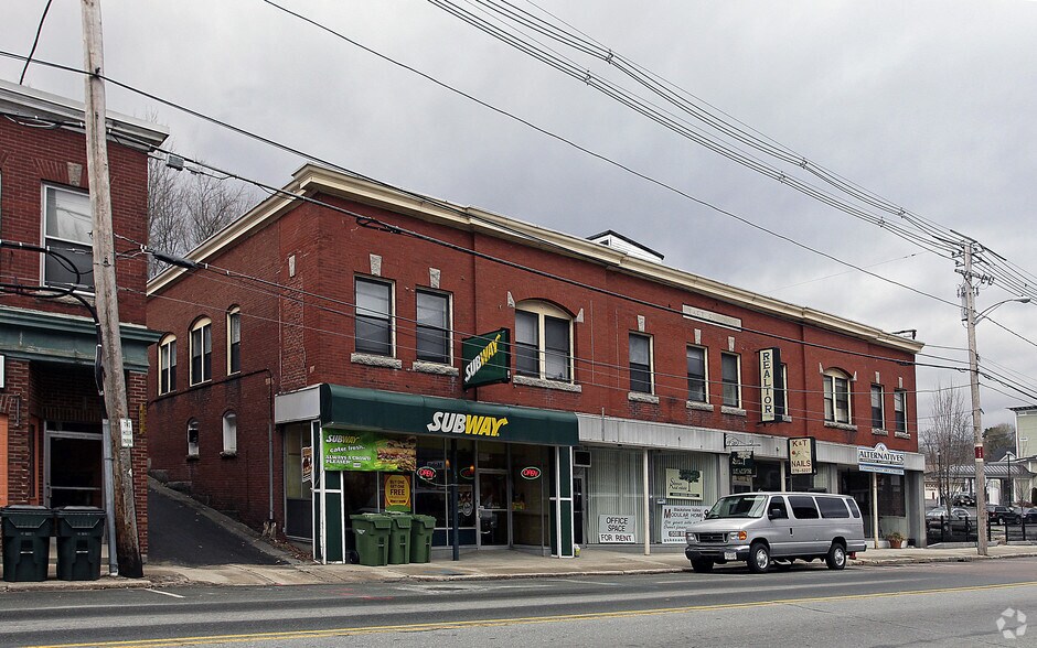 5 S Main St, Uxbridge, MA à louer - Photo de l’immeuble – Image 3 sur 4