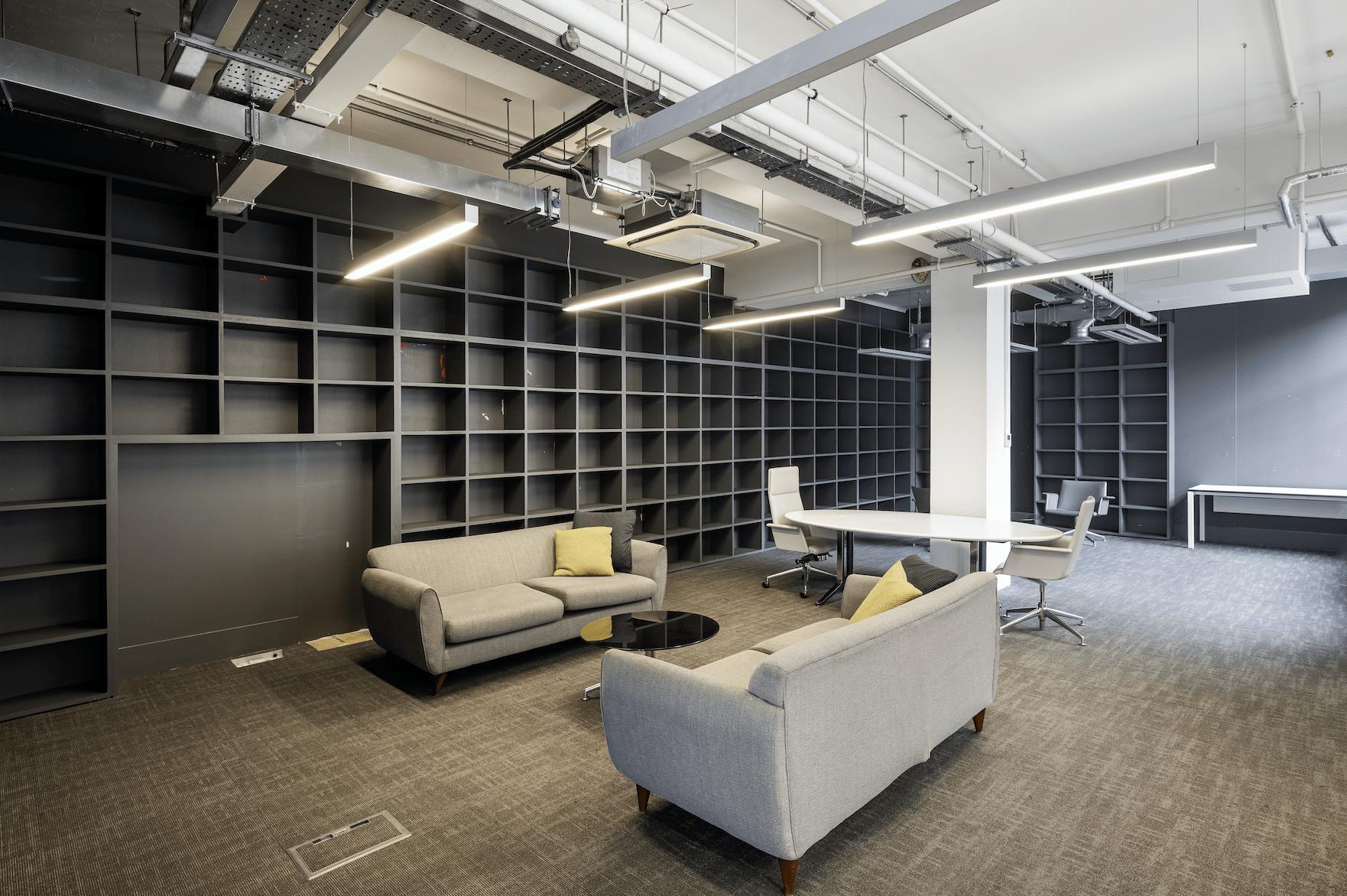 50-60 Eastcastle St, Londres à louer Photo de l’immeuble– Image 1 sur 12