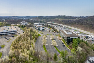 4 Penn Center West, Pittsburgh, PA - VUE AÉRIENNE  vue de carte