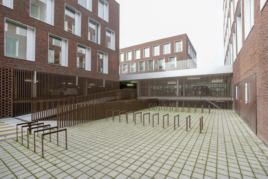 82 Rue Winston Churchill, Lille à louer - Photo de l’immeuble – Image 3 sur 4