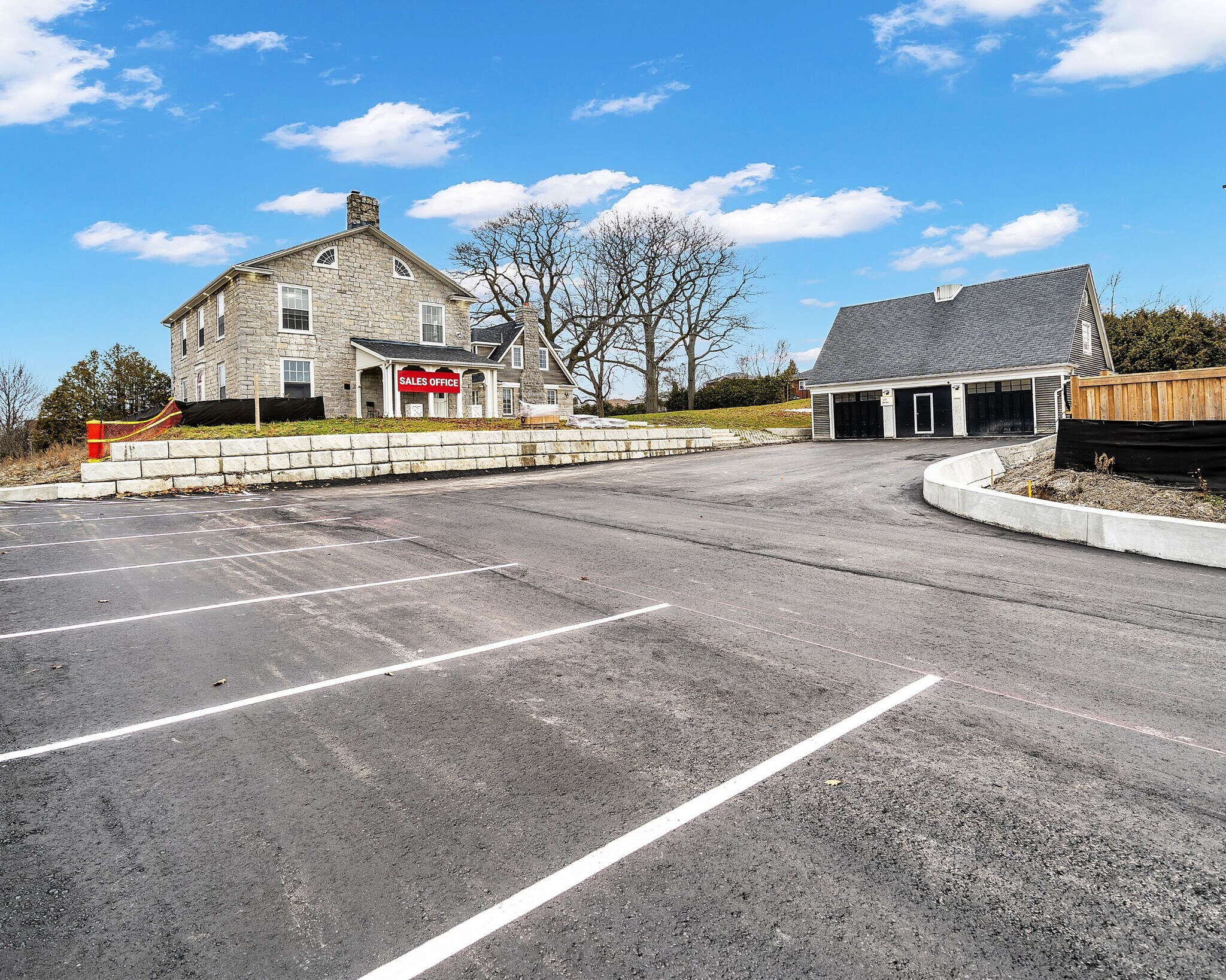 780 Garden St, Whitby, ON à vendre Photo principale– Image 1 sur 28