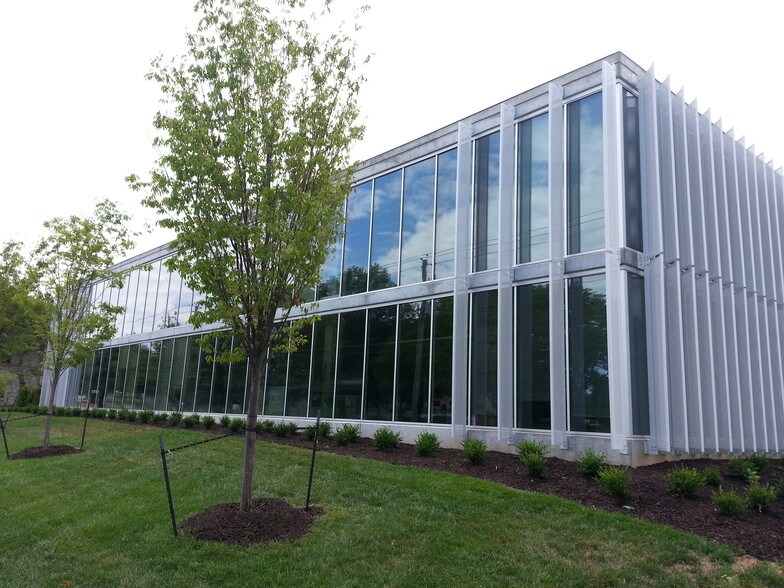 5101 College Blvd, Leawood, KS à vendre - Photo de l’immeuble – Image 2 sur 5