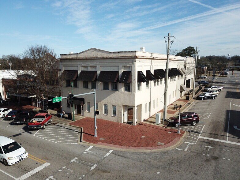 800 3rd Ave, West Point, GA à vendre - Photo principale – Image 1 sur 20