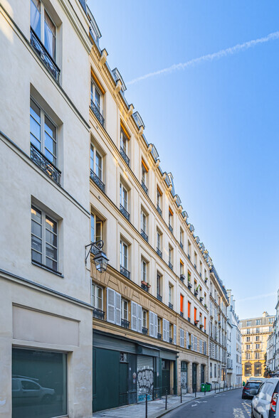 7 Boulevard Beaumarchais, Paris à louer - Photo de l’immeuble – Image 3 sur 4