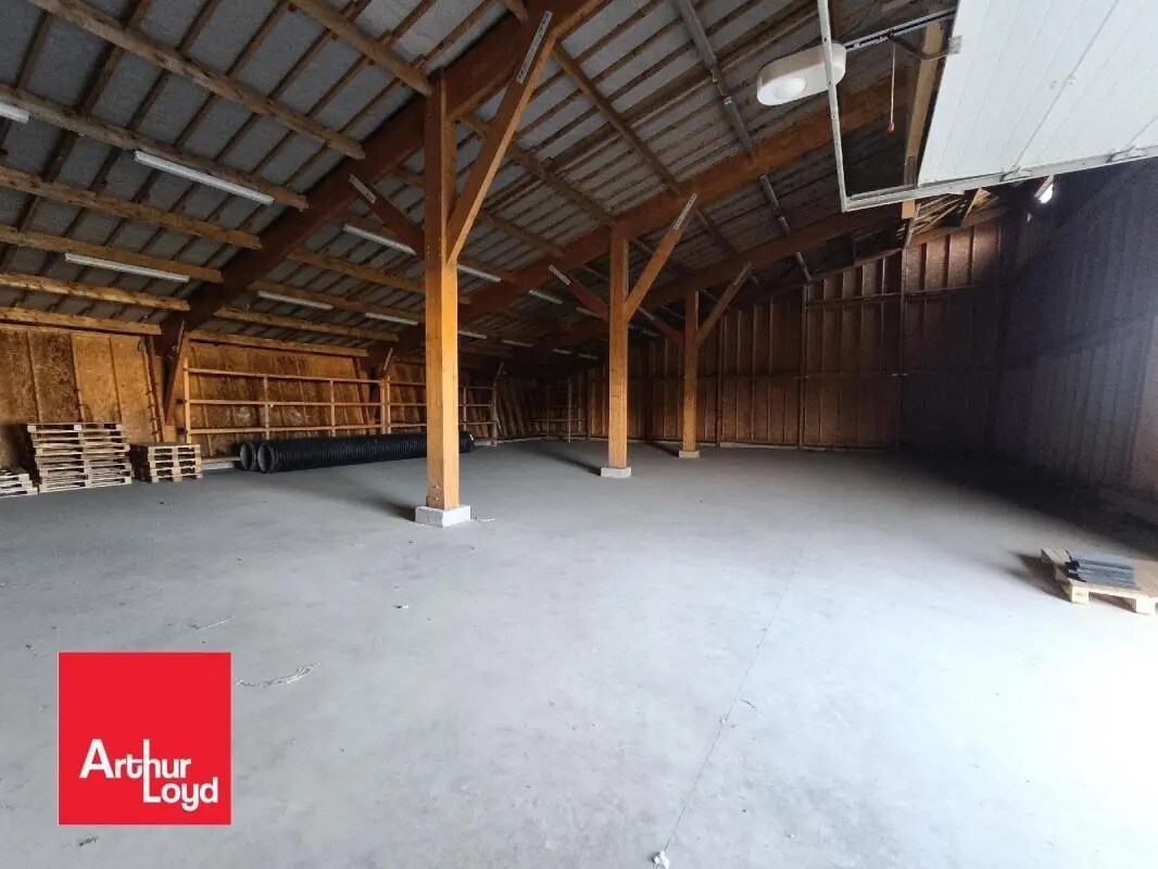 Local d'activités dans Thiron-Gardais à vendre Photo intérieure– Image 1 sur 5