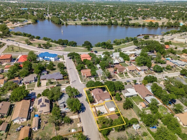 1246 Waverly Ave, San Antonio, TX à vendre - Photo principale – Image 1 sur 5