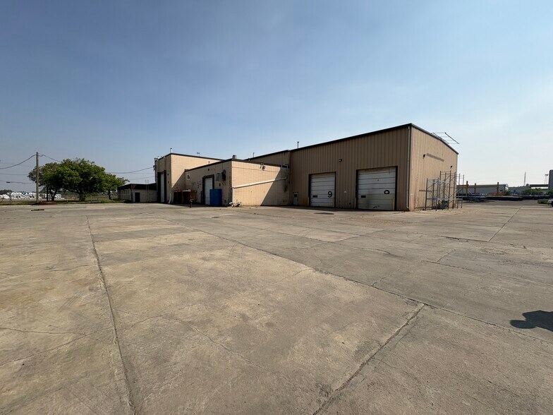 3201 84th Ave NW, Strathcona County, AB à louer - Photo de l’immeuble – Image 3 sur 7