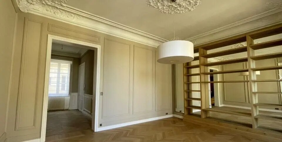 Bureau dans Paris à louer Photo de l’immeuble– Image 1 sur 4