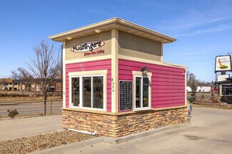 Plus de détails pour 504 N Jefferson Way, Indianola, IA - Local commercial à vendre