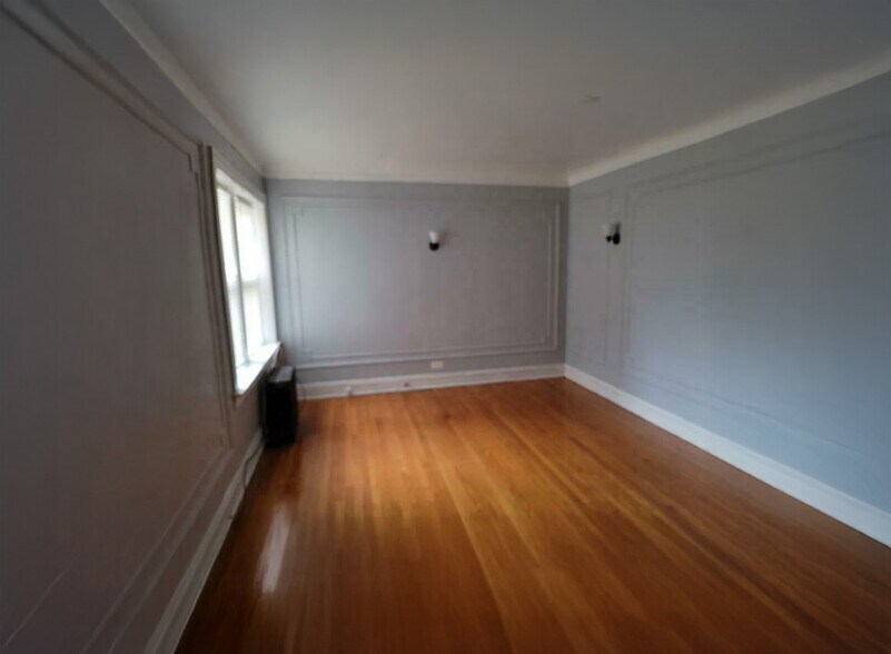1653 E 85th Pl, Chicago, IL à vendre - Photo de l’immeuble – Image 2 sur 5