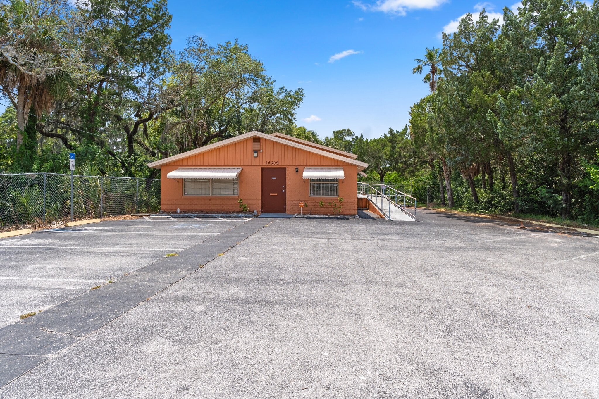 14309 Old Dixie Hwy, Hudson, FL à vendre Photo de l’immeuble– Image 1 sur 29